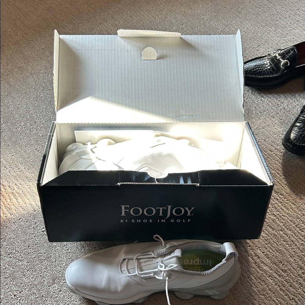 FootJoy Classic White Golf Shoes